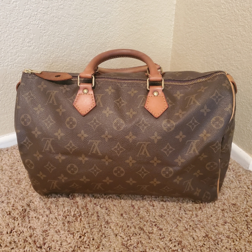 Louis Vuitton Speedy 35 Monogram